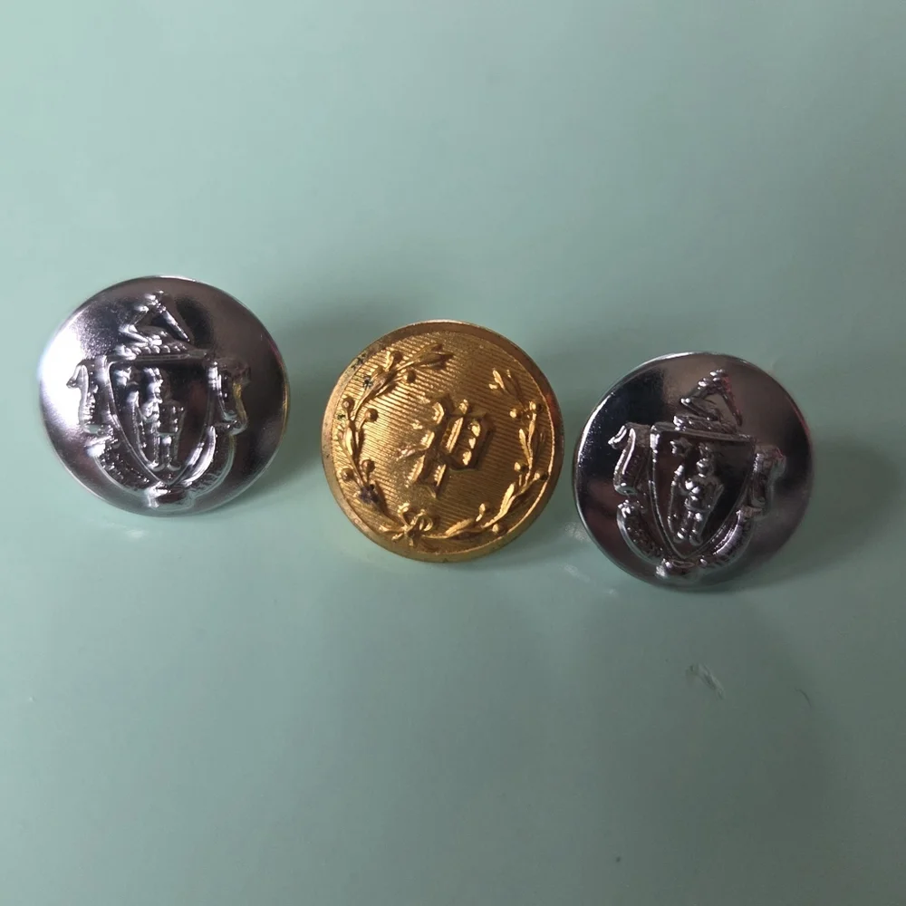 Vintage Waterbury Uniform Buttons Lot of 3 Massachusetts State Seal & “P” Police